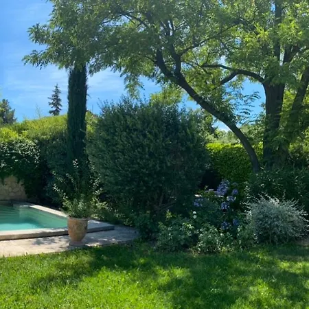 La Paradoune 3 Bed & Breakfast